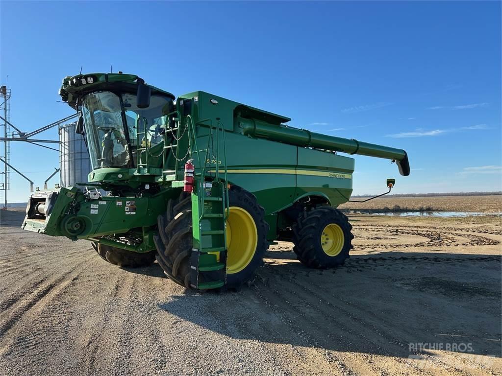 John Deere S790 Biçerdöverler