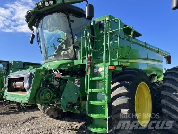 John Deere S790 Biçerdöverler
