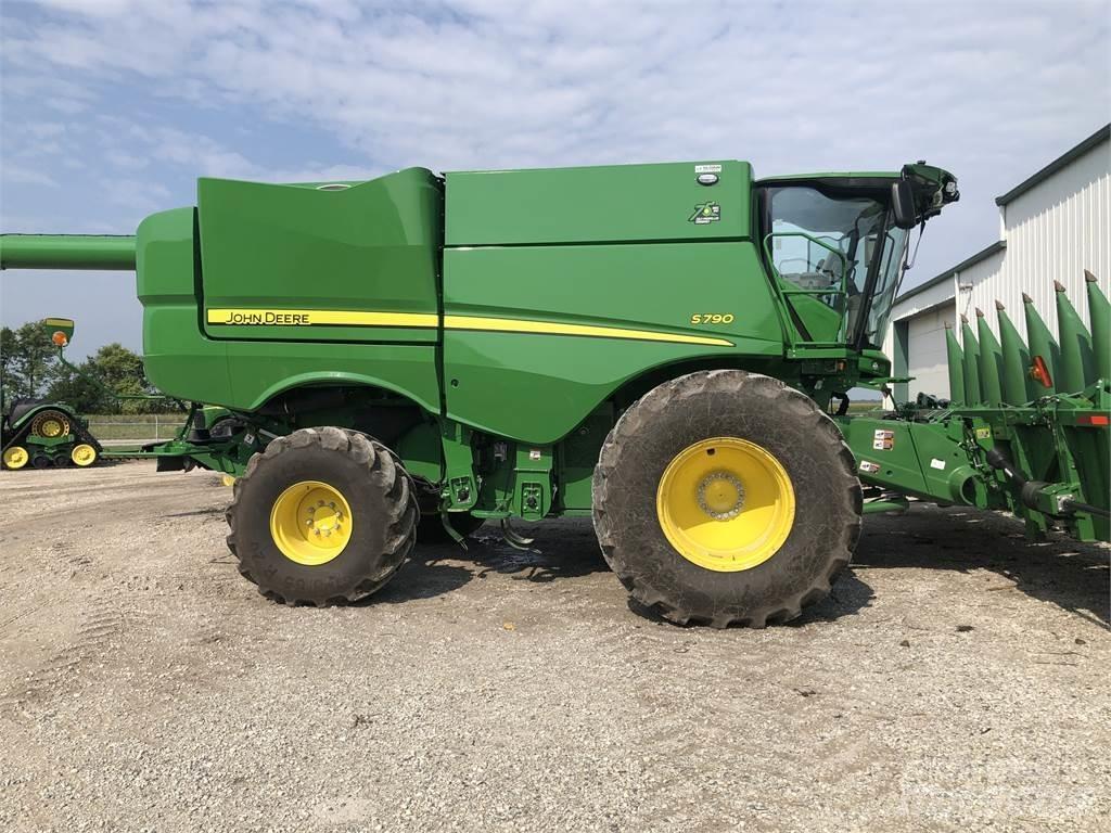 John Deere S790 Biçerdöverler