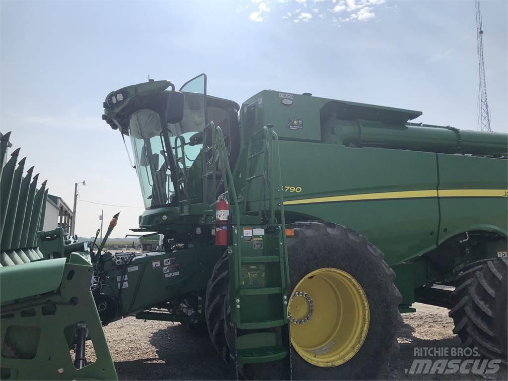 John Deere S790 Biçerdöverler