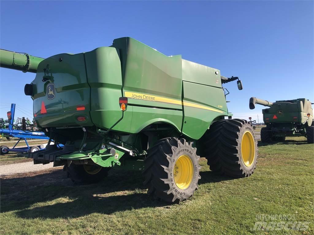 John Deere S790 Biçerdöverler