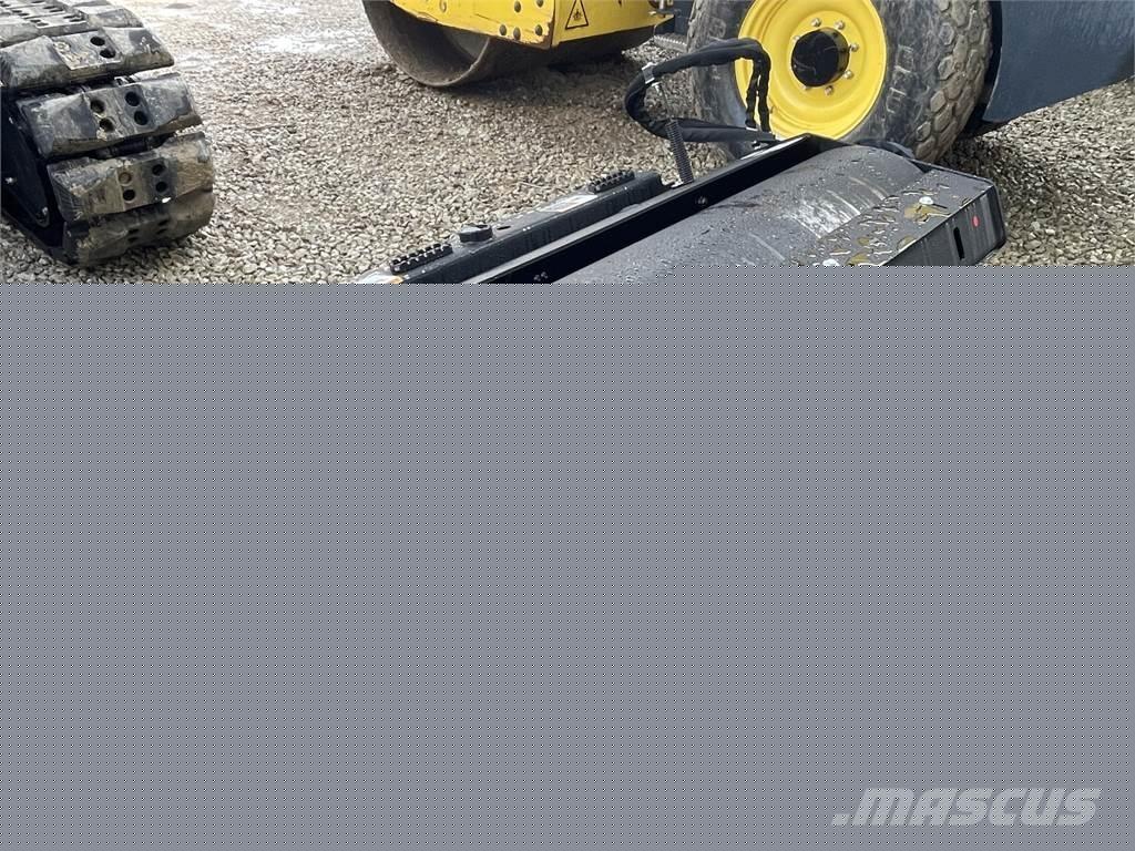 John Deere VR84C Diger