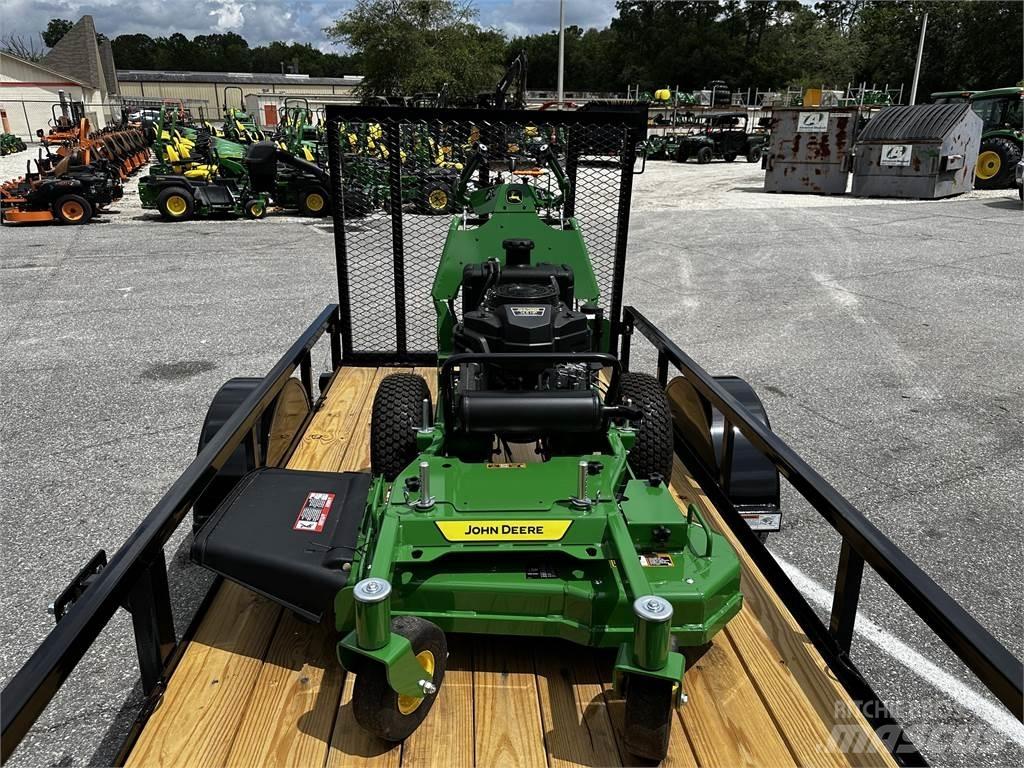 John Deere W36M Arkasından yürünen çim biçme makineleri
