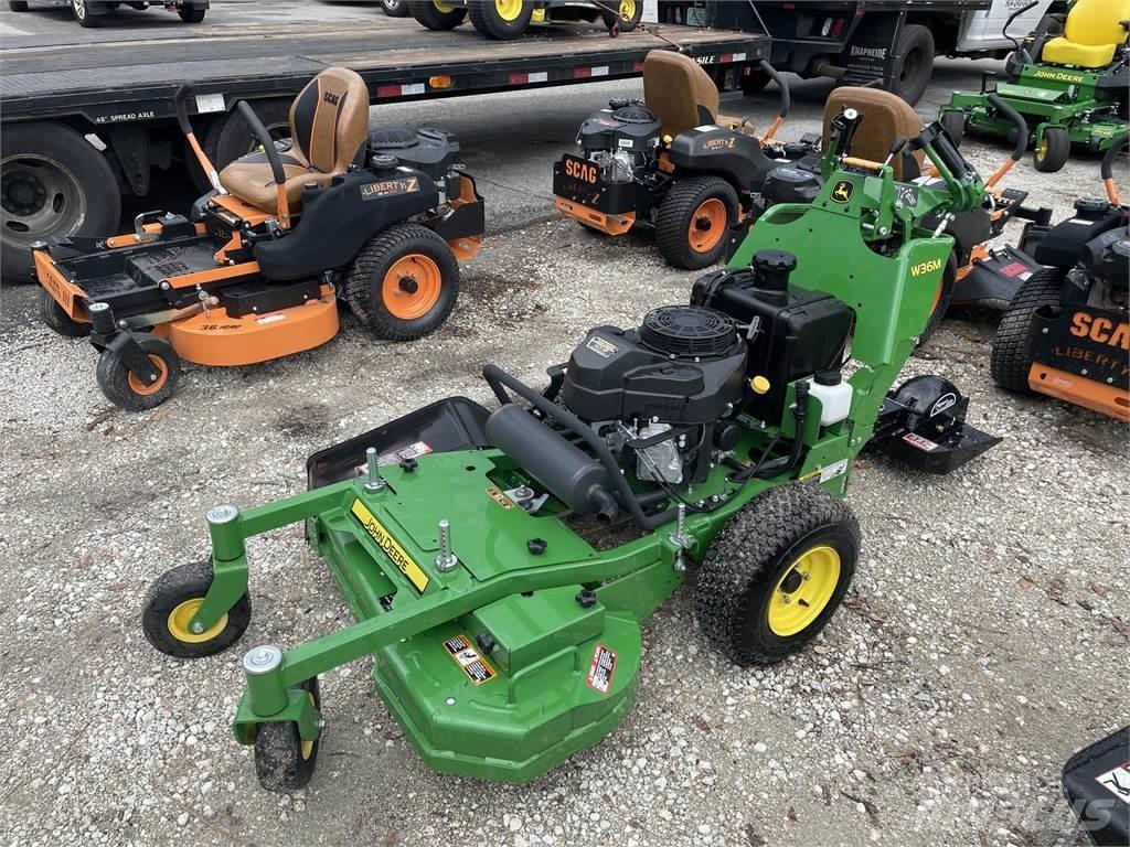 John Deere W36M Arkasından yürünen çim biçme makineleri