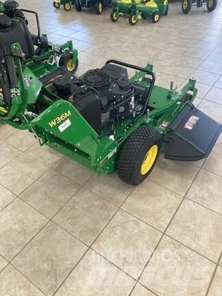 John Deere W36M Arkasından yürünen çim biçme makineleri