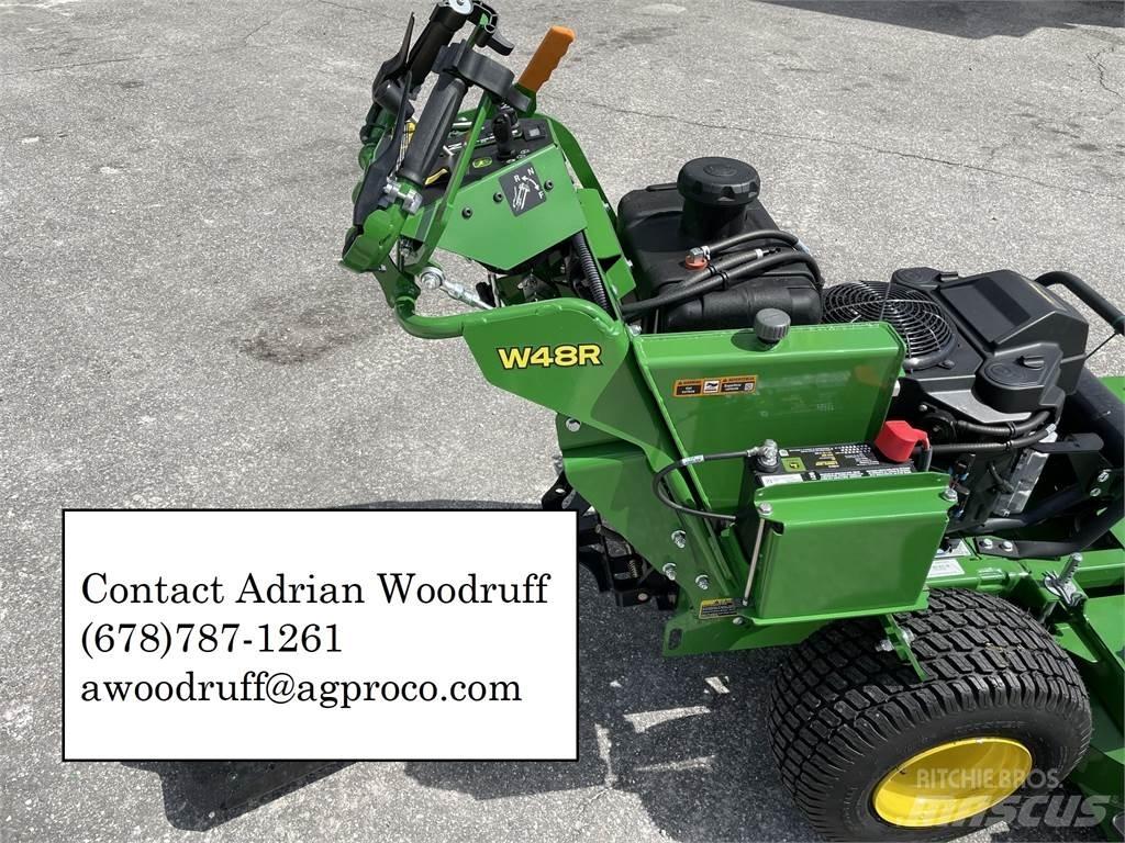 John Deere W48R Arkasından yürünen çim biçme makineleri