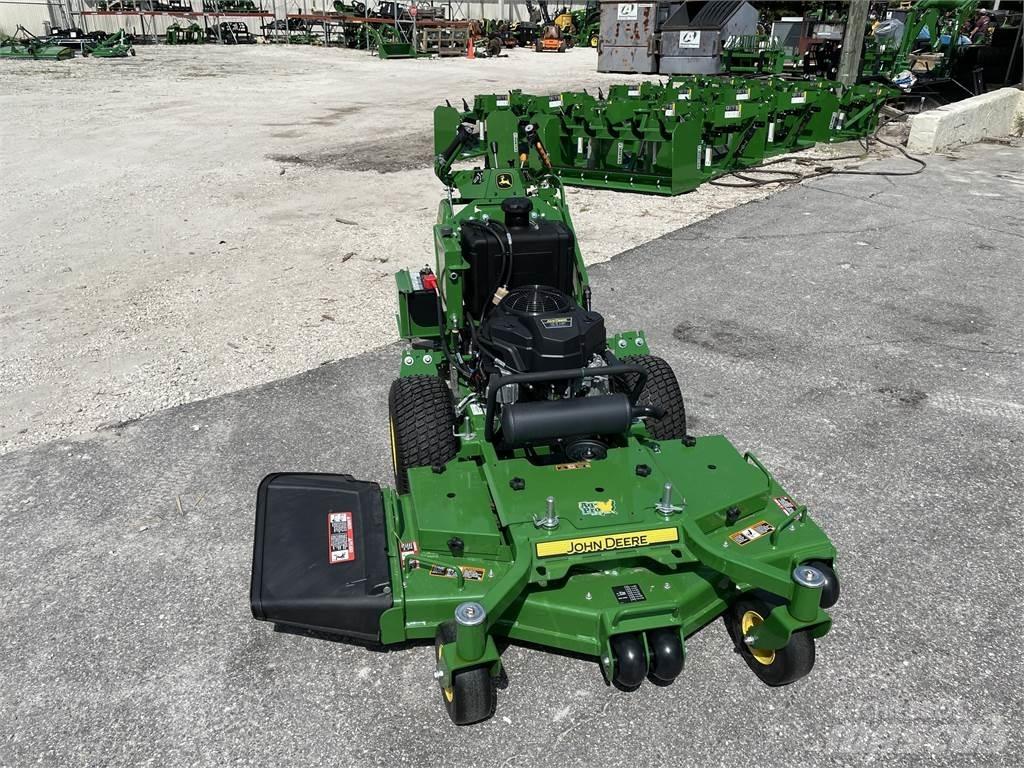John Deere W48R Arkasından yürünen çim biçme makineleri