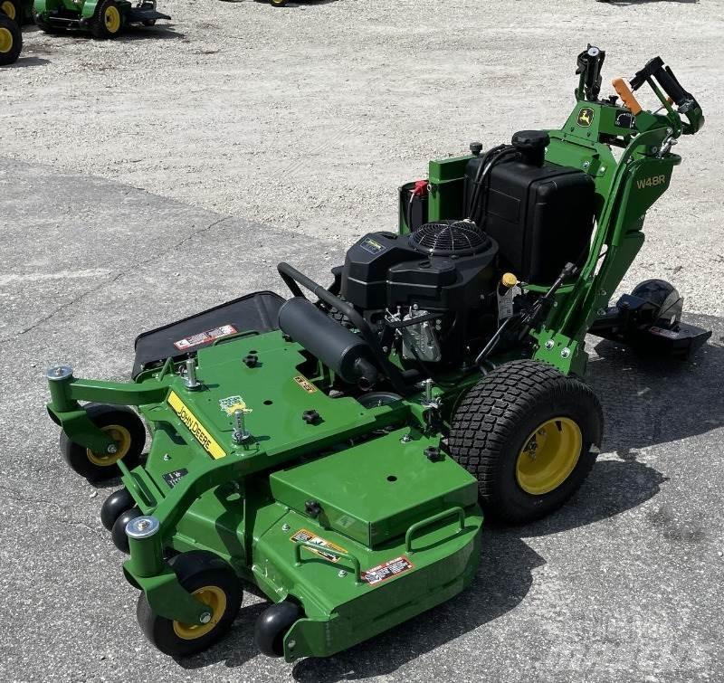 John Deere W48R Arkasından yürünen çim biçme makineleri