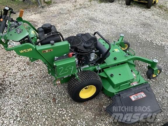 John Deere W52R Arkasından yürünen çim biçme makineleri