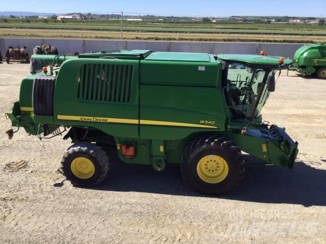 John Deere W540 Biçerdöverler