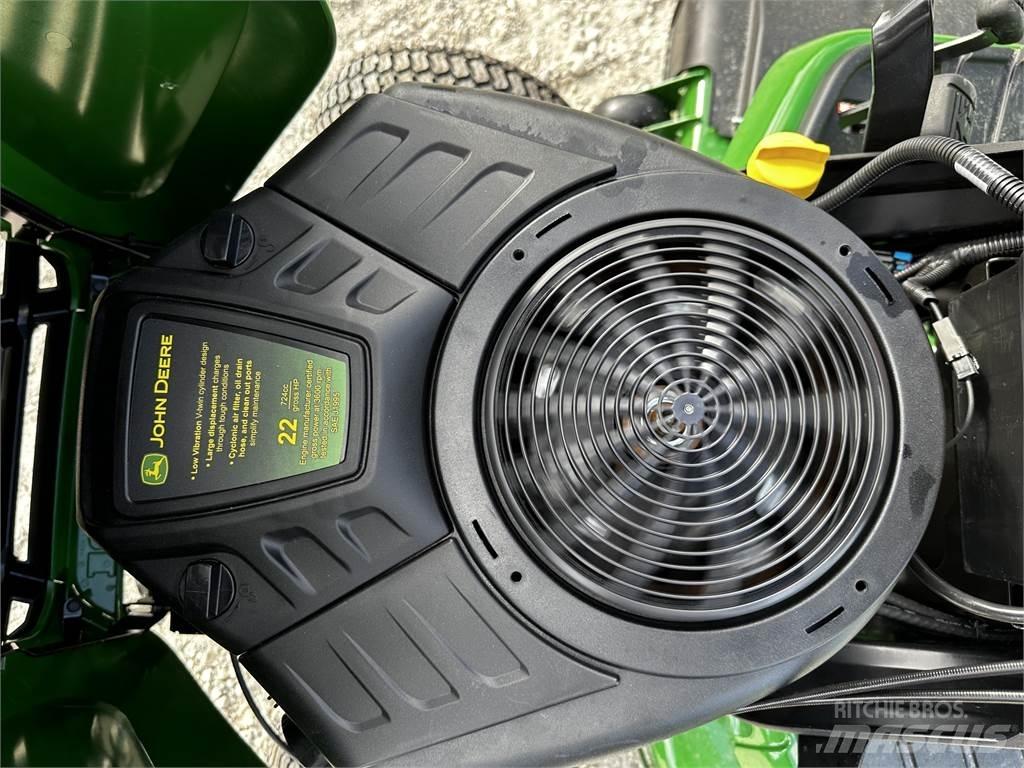 John Deere X330 Traktörler