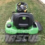 John Deere X330 Traktörler