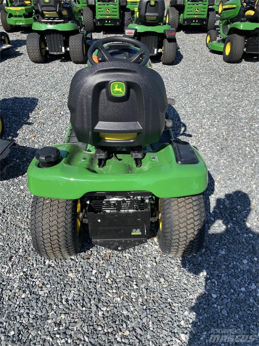 John Deere X330 Traktörler