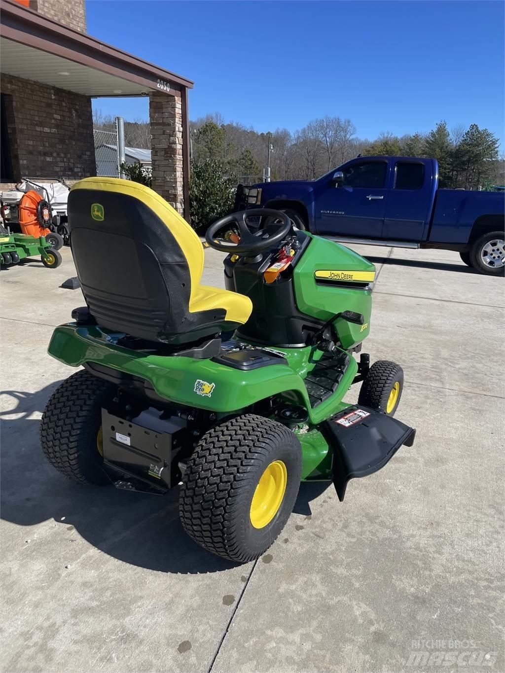 John Deere X370 Traktörler