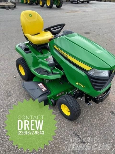 John Deere X370 Traktörler
