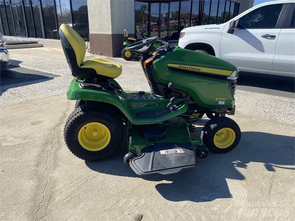 John Deere X380 Traktörler