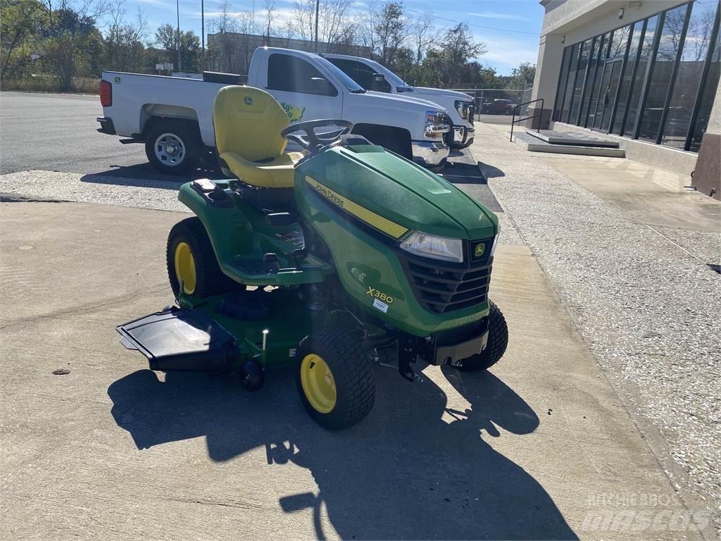 John Deere X380 Traktörler
