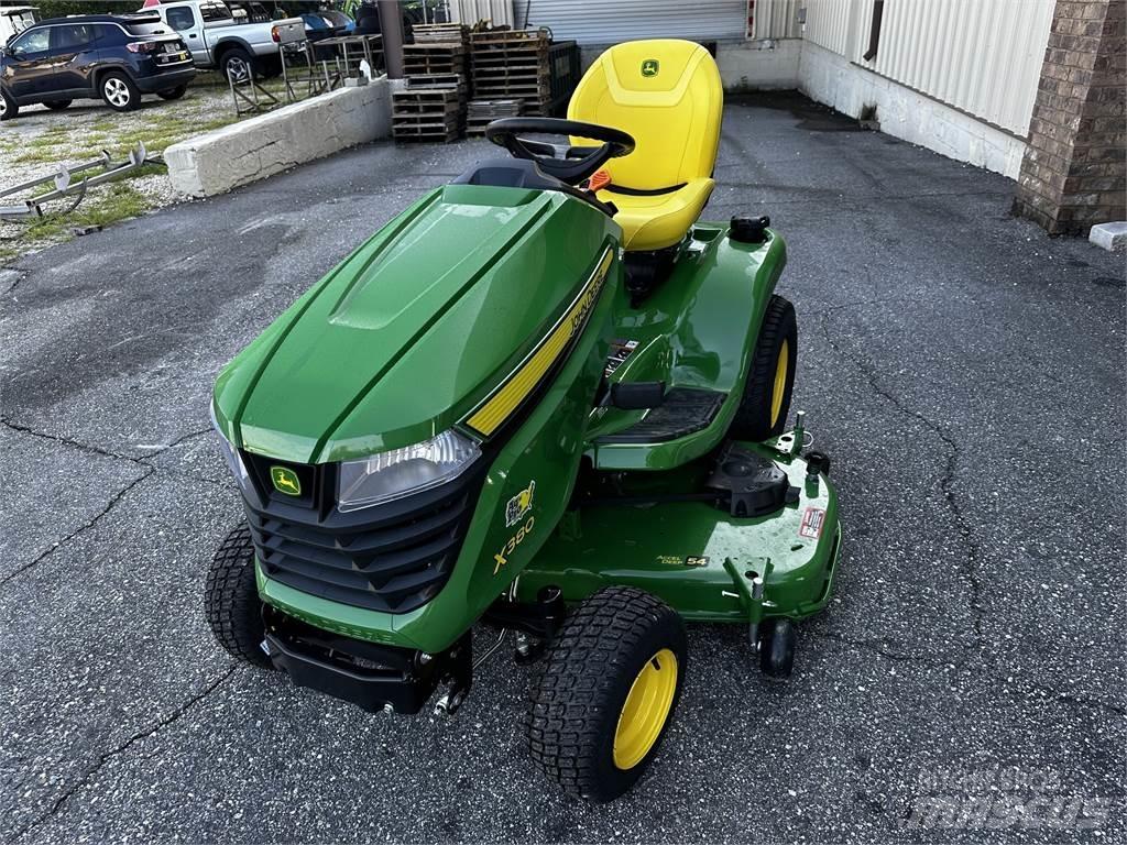 John Deere X380 Traktörler