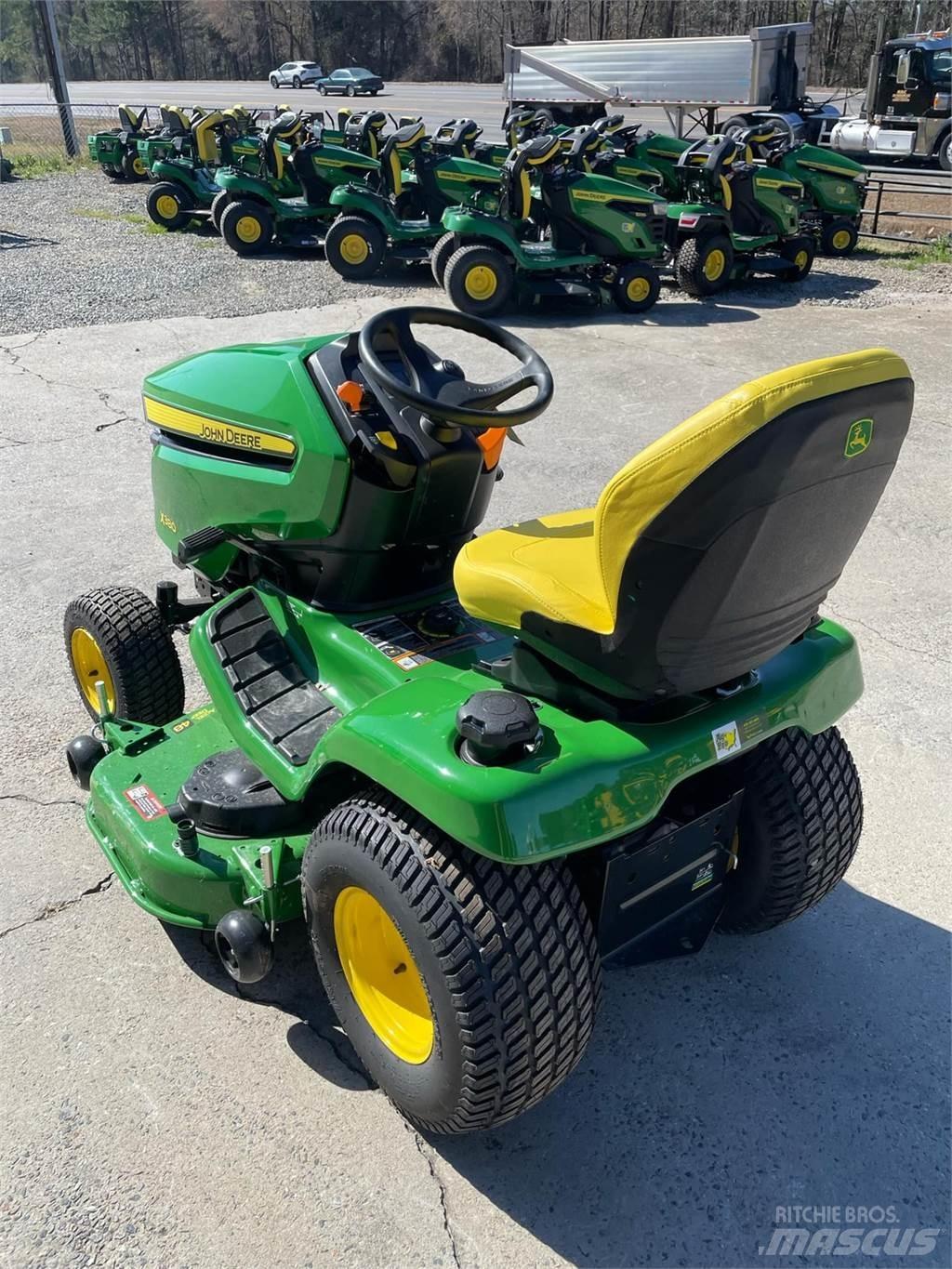 John Deere X380 Traktörler