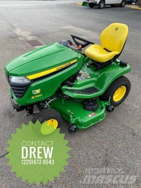 John Deere X380 Traktörler