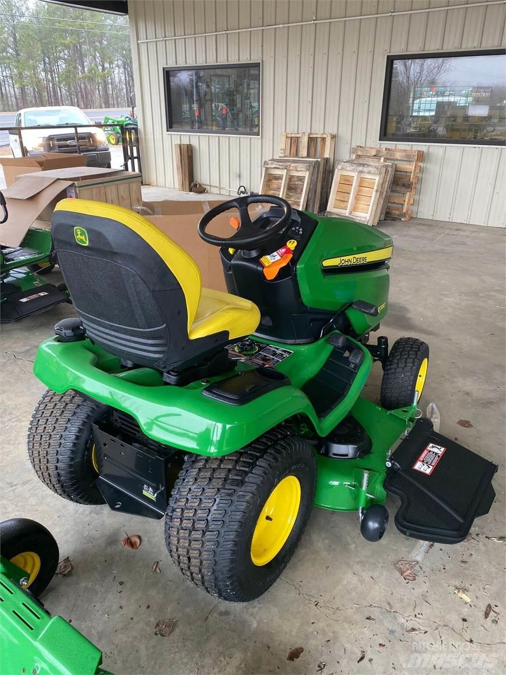 John Deere X380 Traktörler