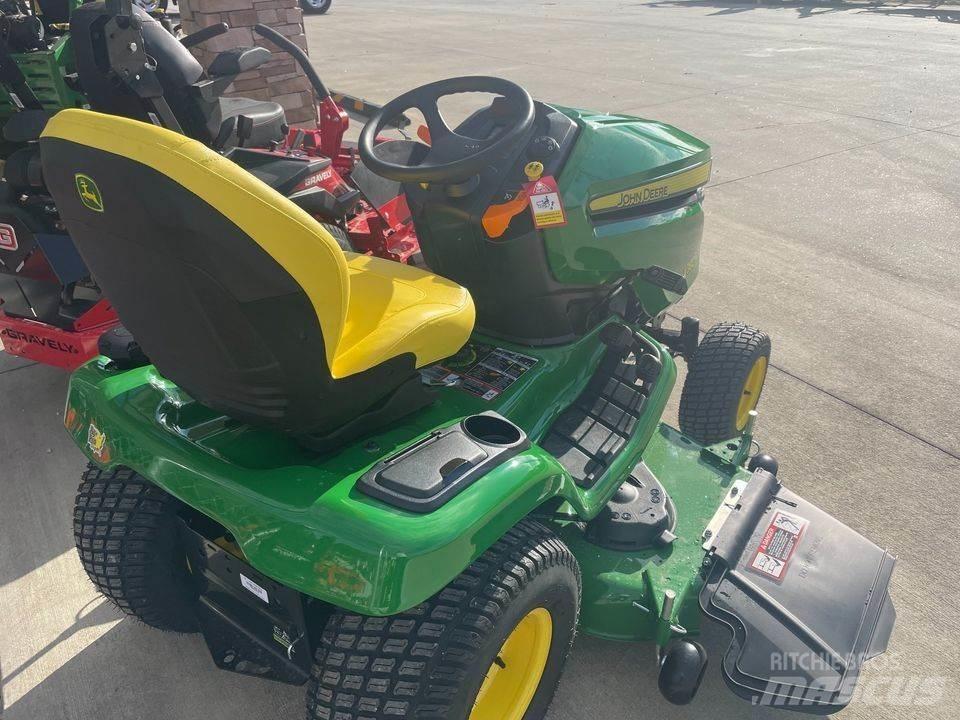 John Deere X380 Traktörler