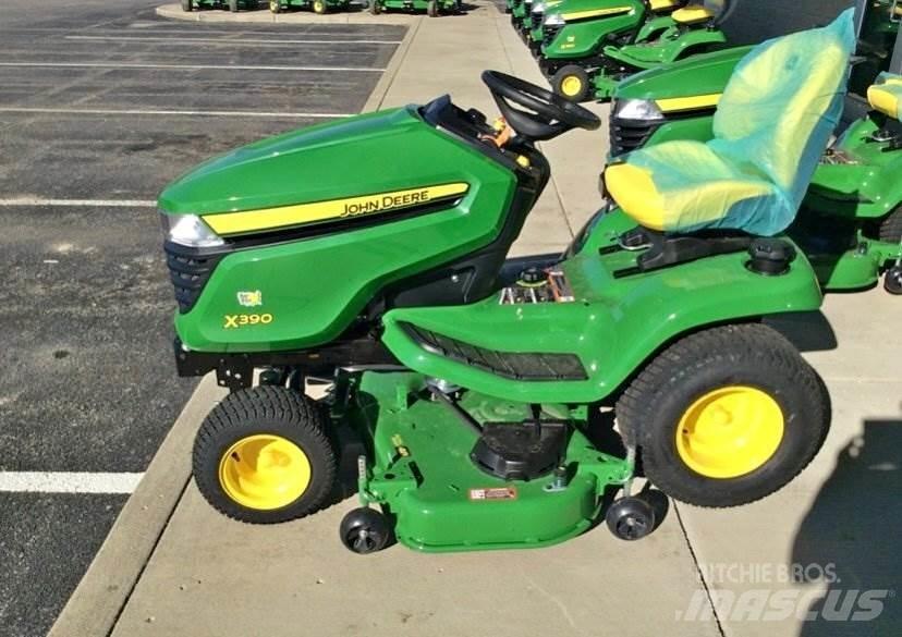John Deere X390 Traktörler