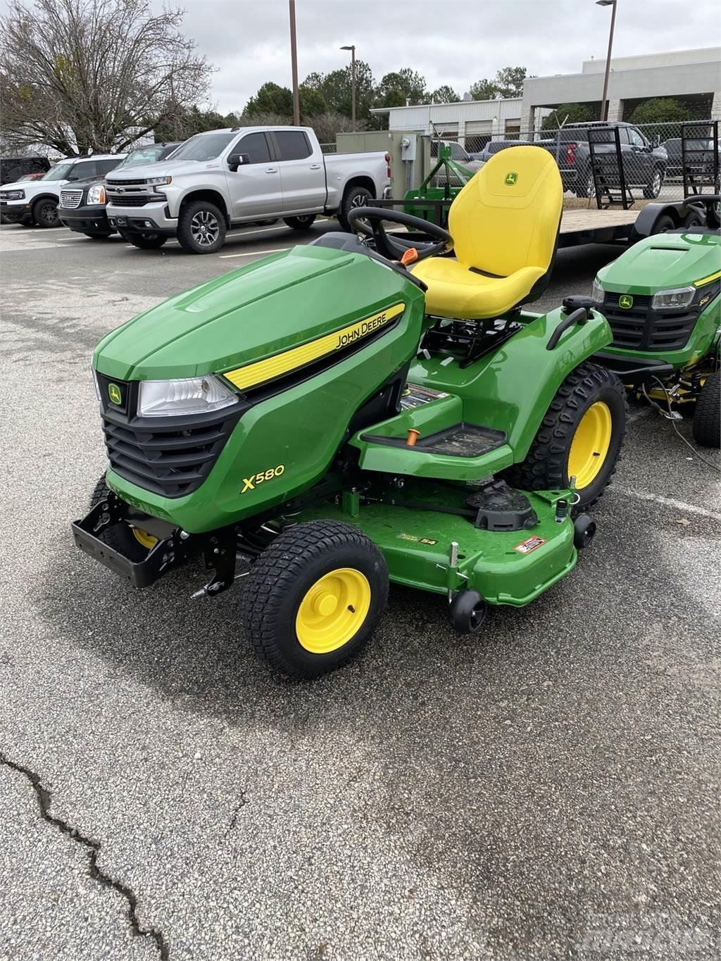 John Deere X580 Traktörler