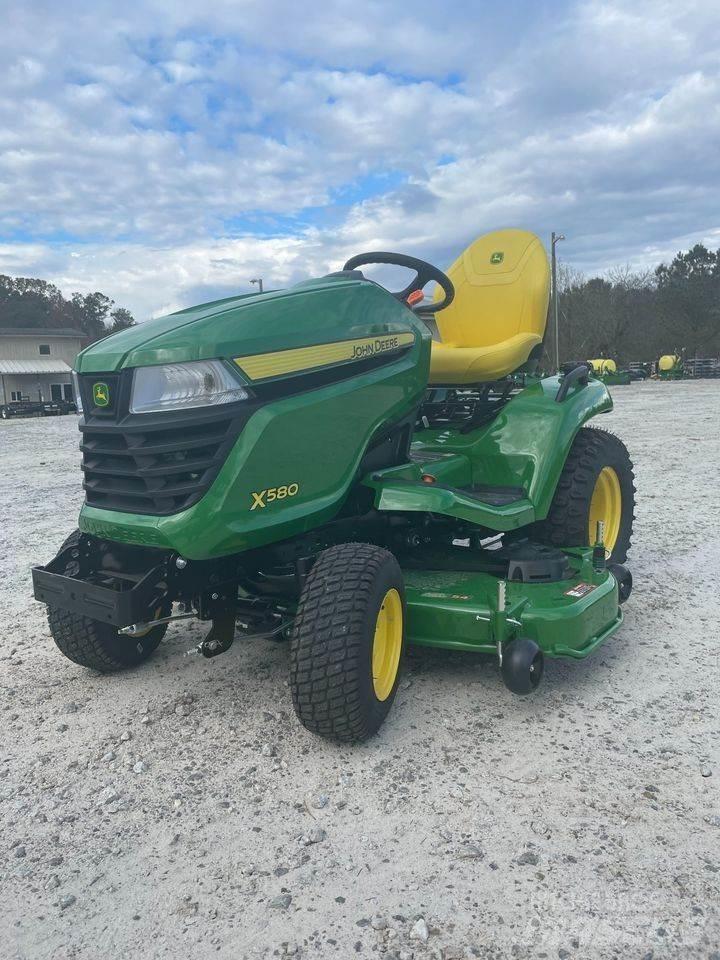 John Deere X580 Mobil çim biçme makineleri