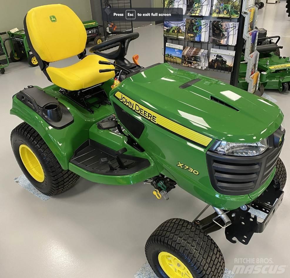 John Deere X730 Traktörler