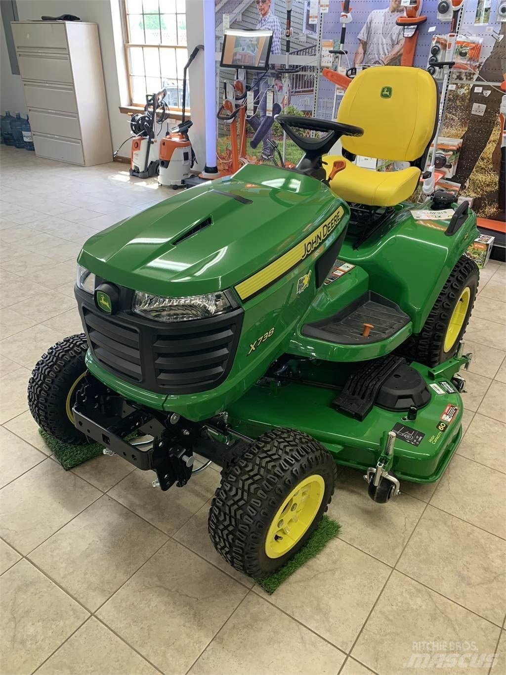 John Deere X738 Traktörler