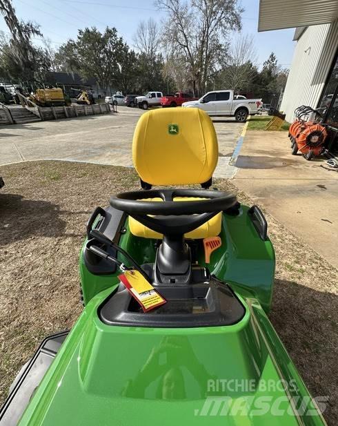 John Deere X739 Traktörler