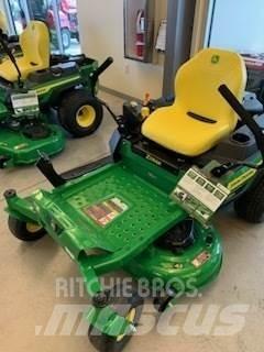 John Deere Z315E Sıfır dönüşlü çim biçme makineleri