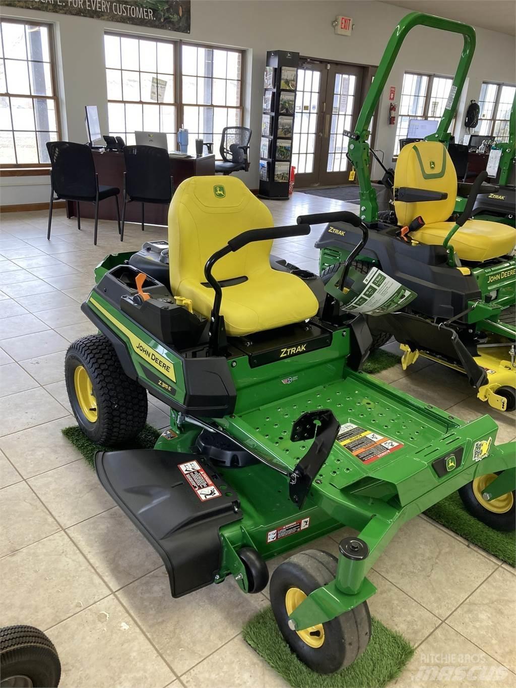 John Deere Z315E Sıfır dönüşlü çim biçme makineleri