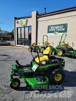 John Deere Z330R Sıfır dönüşlü çim biçme makineleri