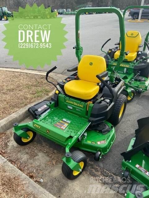 John Deere Z515E Sıfır dönüşlü çim biçme makineleri