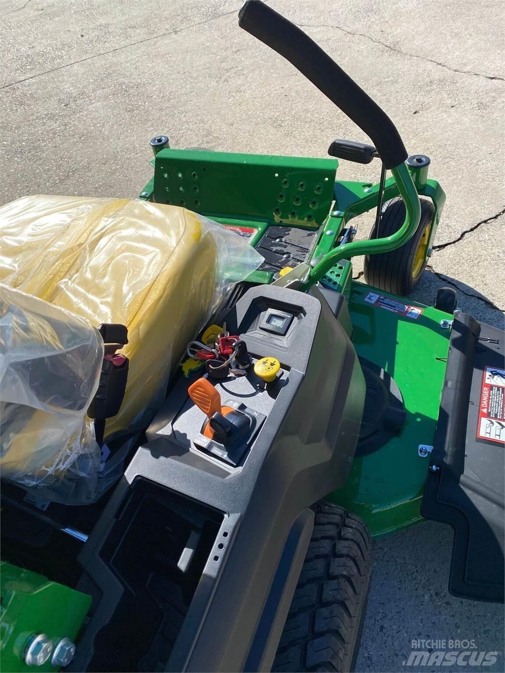 John Deere Z530M Sıfır dönüşlü çim biçme makineleri