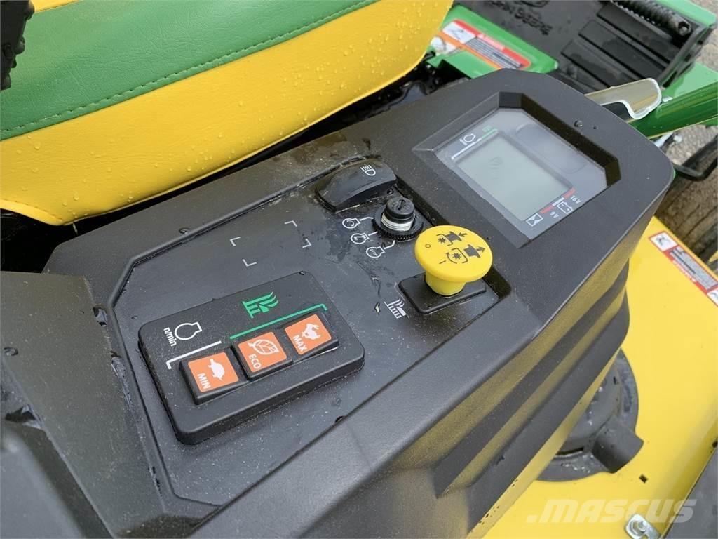 John Deere Z545R Sıfır dönüşlü çim biçme makineleri