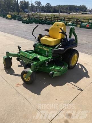 John Deere Z720E Sıfır dönüşlü çim biçme makineleri