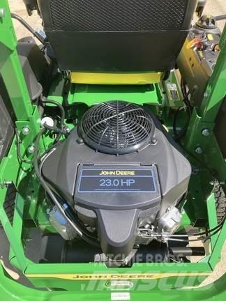 John Deere Z720E Sıfır dönüşlü çim biçme makineleri