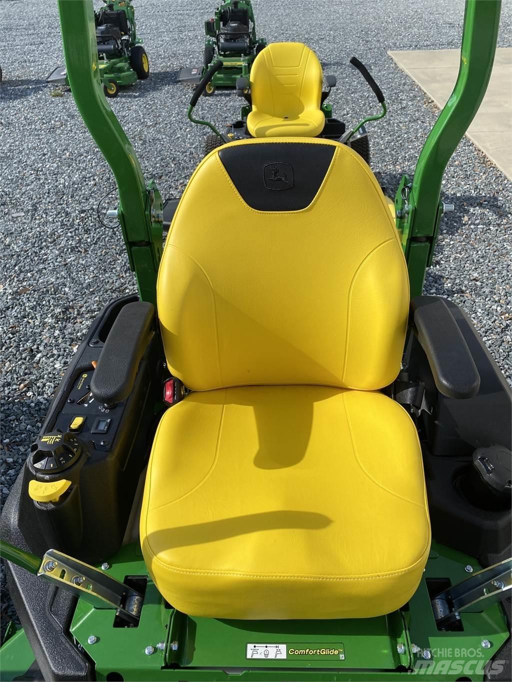 John Deere Z730M Sıfır dönüşlü çim biçme makineleri