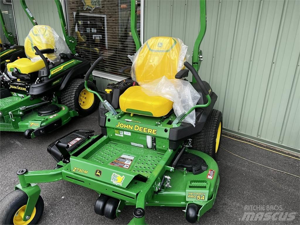 John Deere Z730M Sıfır dönüşlü çim biçme makineleri