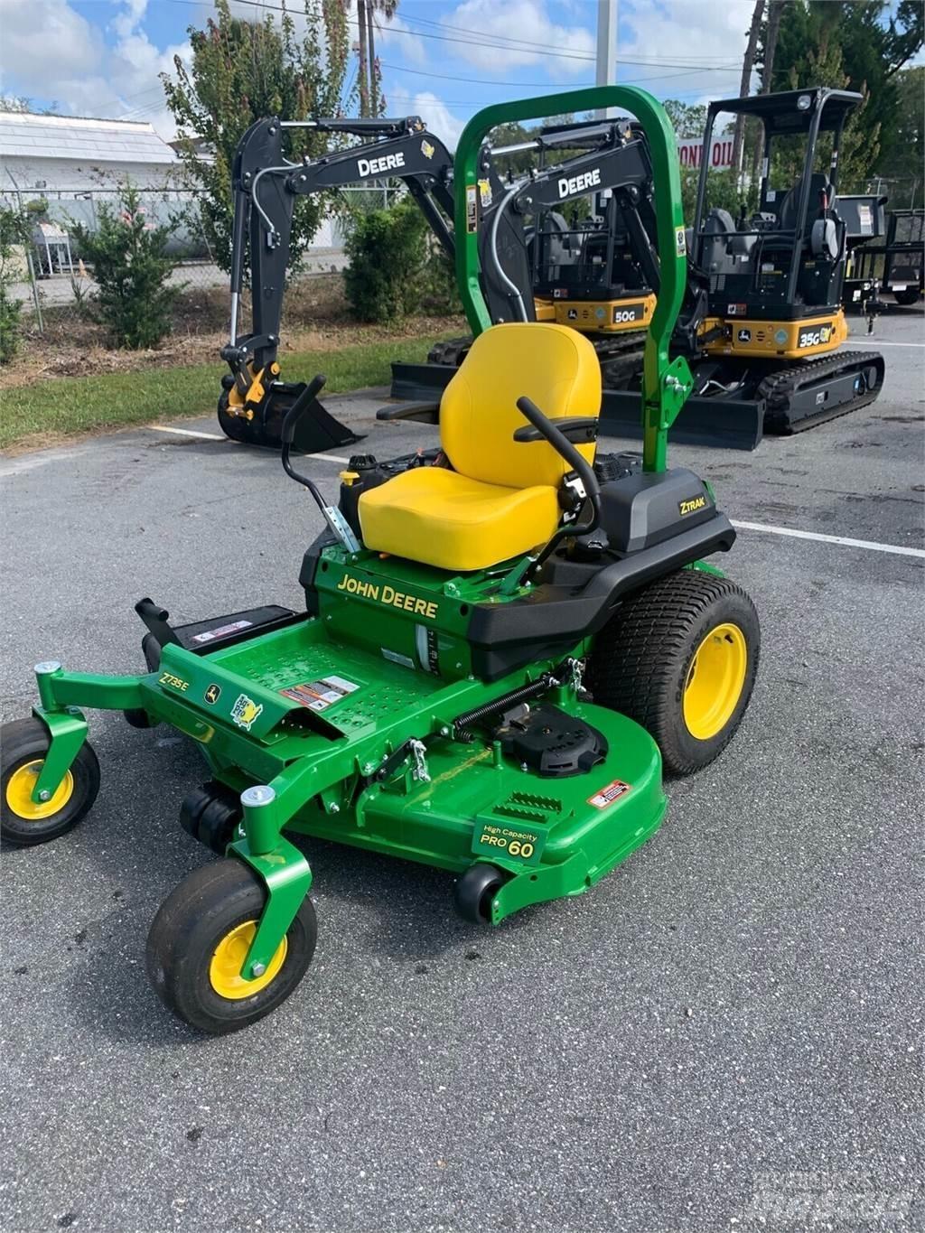 John Deere Z735E Sıfır dönüşlü çim biçme makineleri