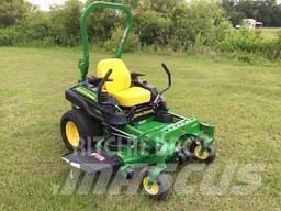 John Deere Z915E Sıfır dönüşlü çim biçme makineleri