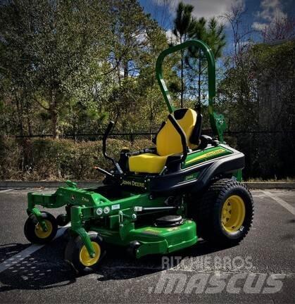 John Deere Z915E Sıfır dönüşlü çim biçme makineleri