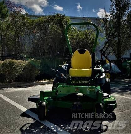 John Deere Z915E Sıfır dönüşlü çim biçme makineleri