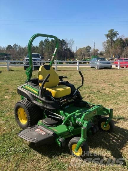 John Deere Z915E Sıfır dönüşlü çim biçme makineleri