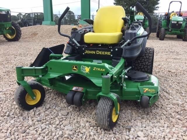 John Deere Z920M Sıfır dönüşlü çim biçme makineleri