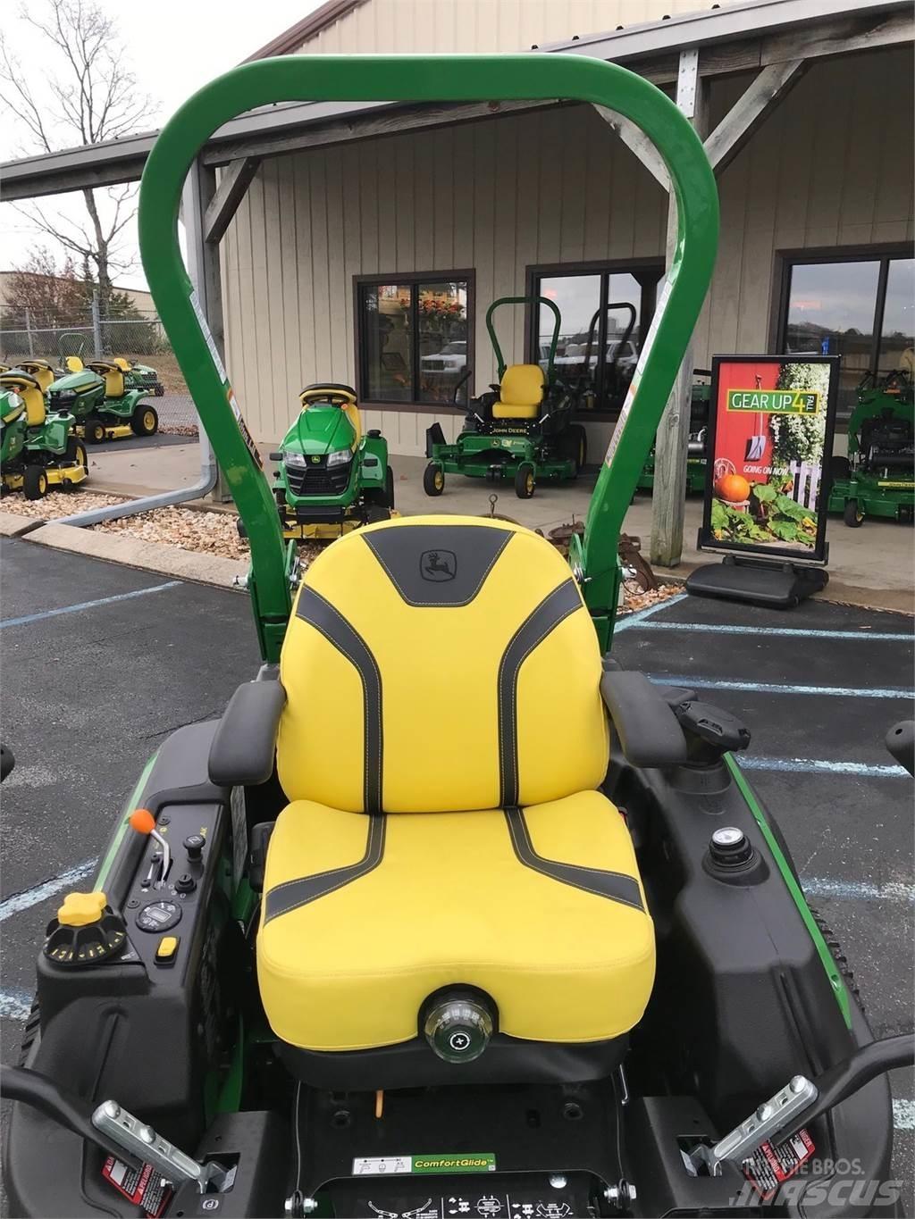 John Deere Z920M Sıfır dönüşlü çim biçme makineleri