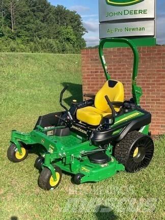 John Deere Z920M Sıfır dönüşlü çim biçme makineleri